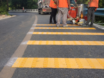 海安马路减速划线
